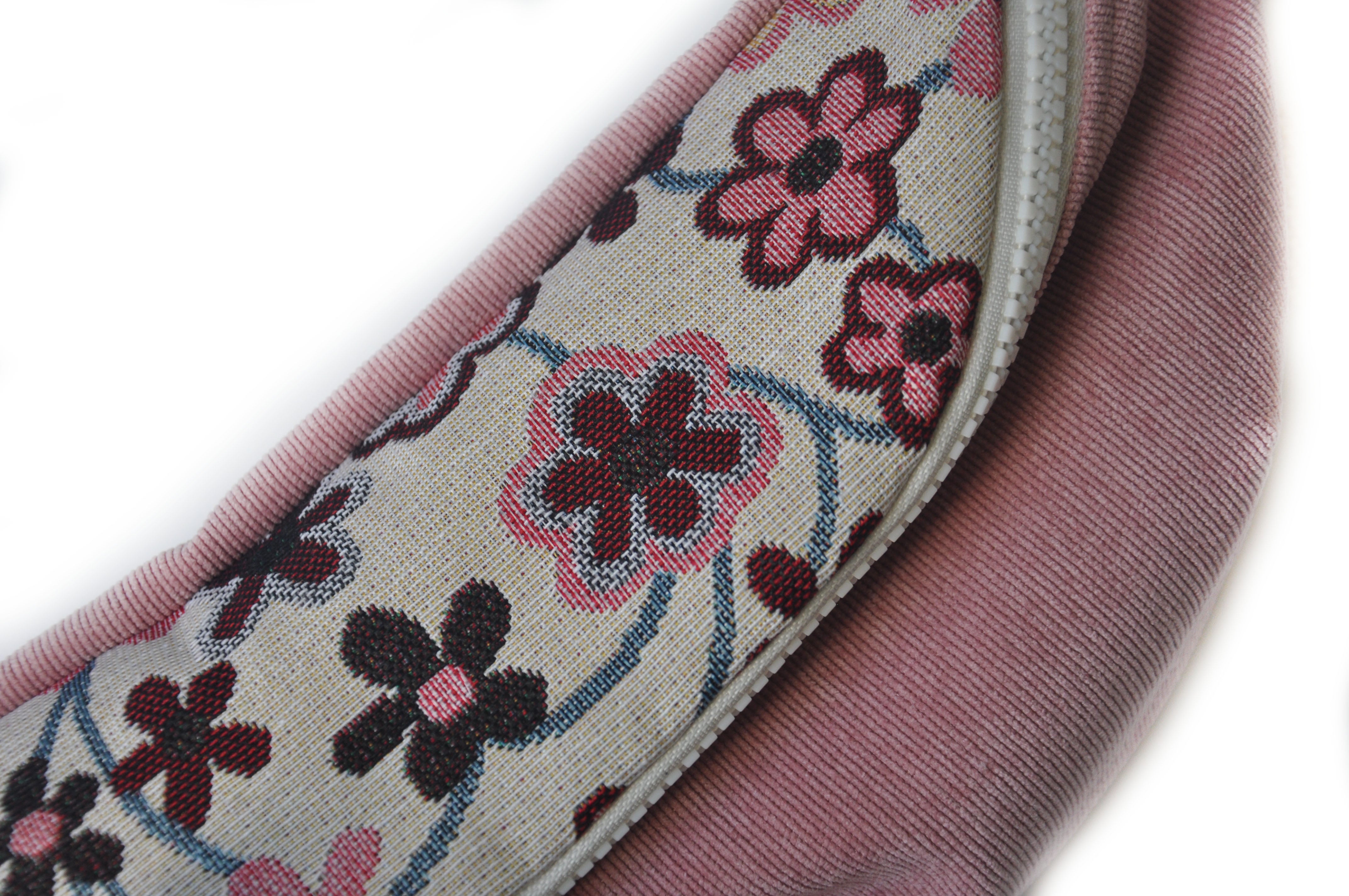 LA BILLY TAPISSERIE FLEURS ROSE