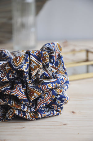 CHOUCHOU BANDANA BLEU/OCRE